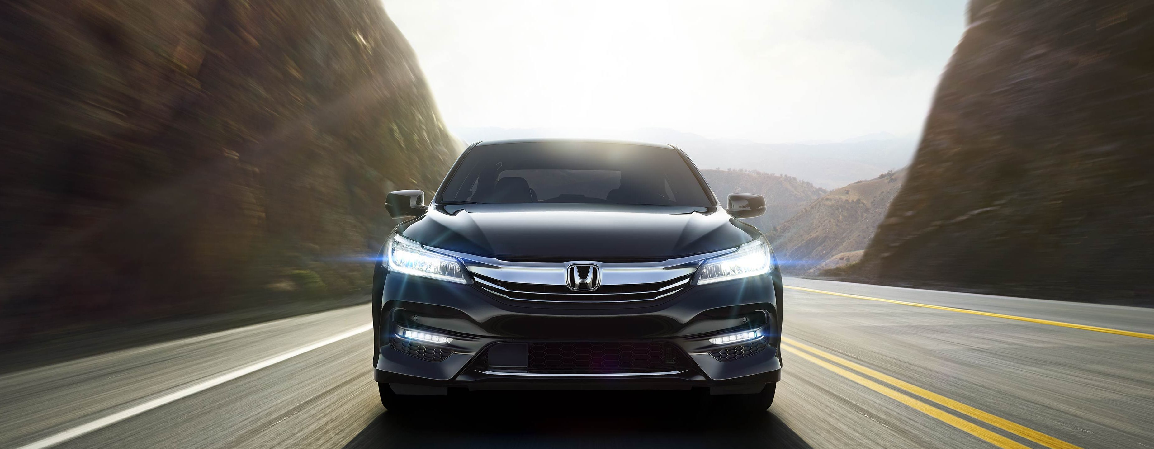 Những tính năng an toàn hỗ trợ đắc lực cho tài xế ô tô